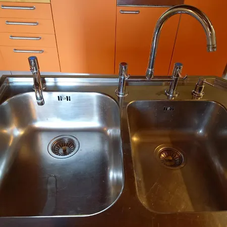Rustico La Colonna - Sul Garda بيت للعطل